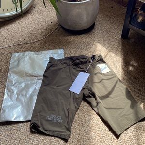 Satisfy Running Justice 9” olive half tight